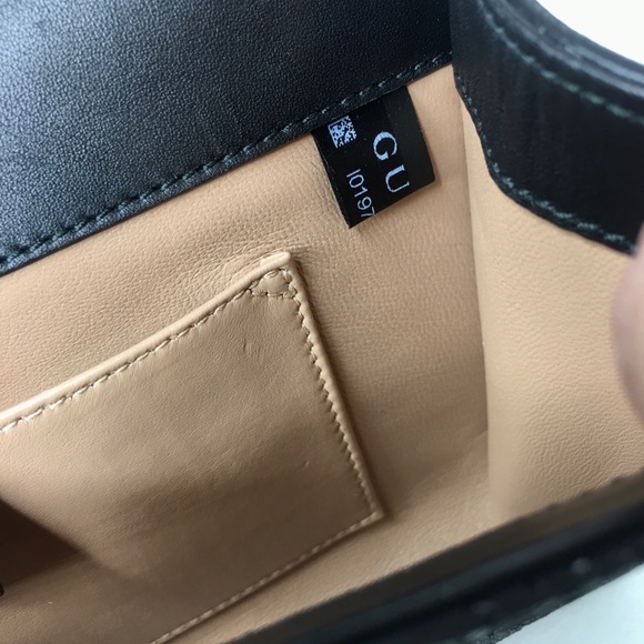 Authentic Gucci black clutch crossbody bag - Picture 10 of 15
